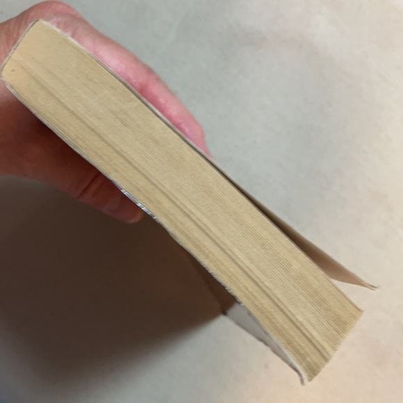 📚2/$6 H.I.V.E. #1: Higher Institute of Villainous - Picture 6 of 11